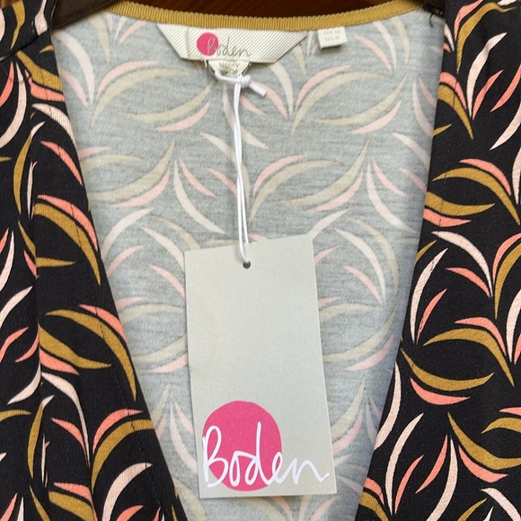 BODEN Blouse - Picture 2 of 5